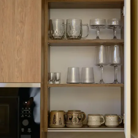 בית נופש Domivka із чаном-джакузі, каміном і кіно-зоною у Cлавську סלאבסקה