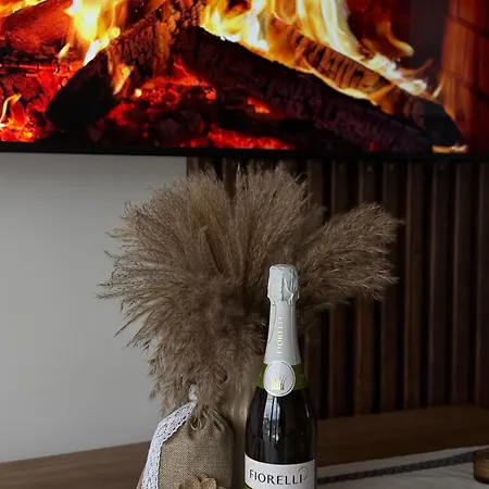 Domivka із чаном-джакузі, каміном і кіно-зоною у Cлавську Slavske