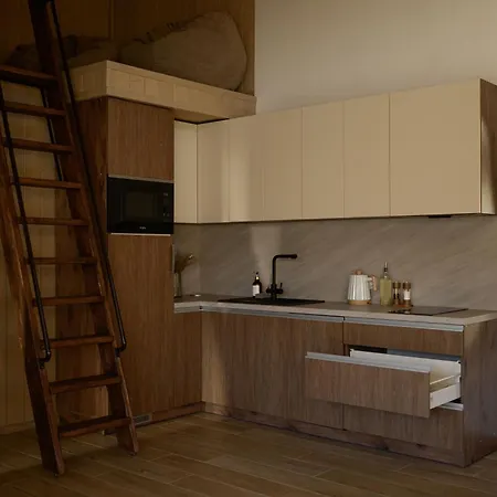 Domivka із чаном-джакузі, каміном і кіно-зоною у Cлавську * Slavske